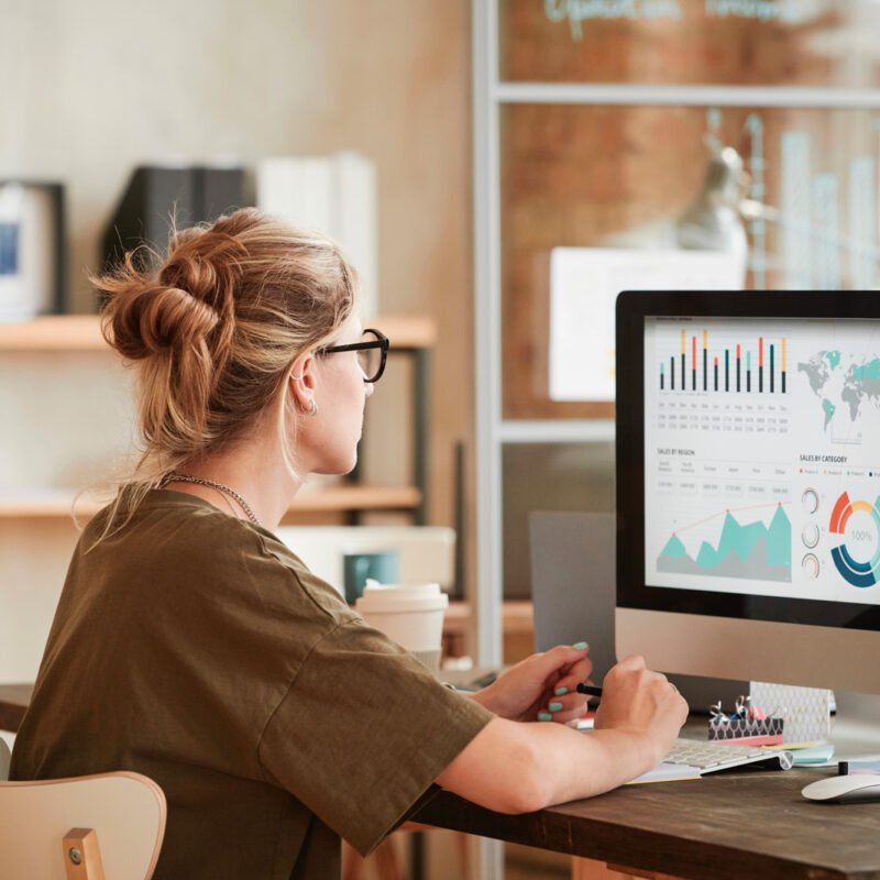 Optimalizace Uhlíkové Stopy a LCA: Klíčové Strategie pro Udržitelnost v Průmyslu